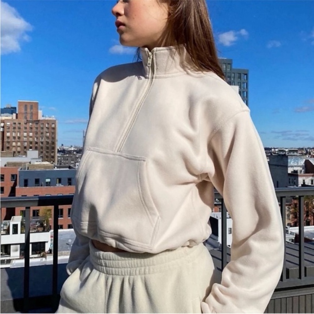 Aritzia TNA Polartec Fleece Half Zip Mock Neck - size small - color cream